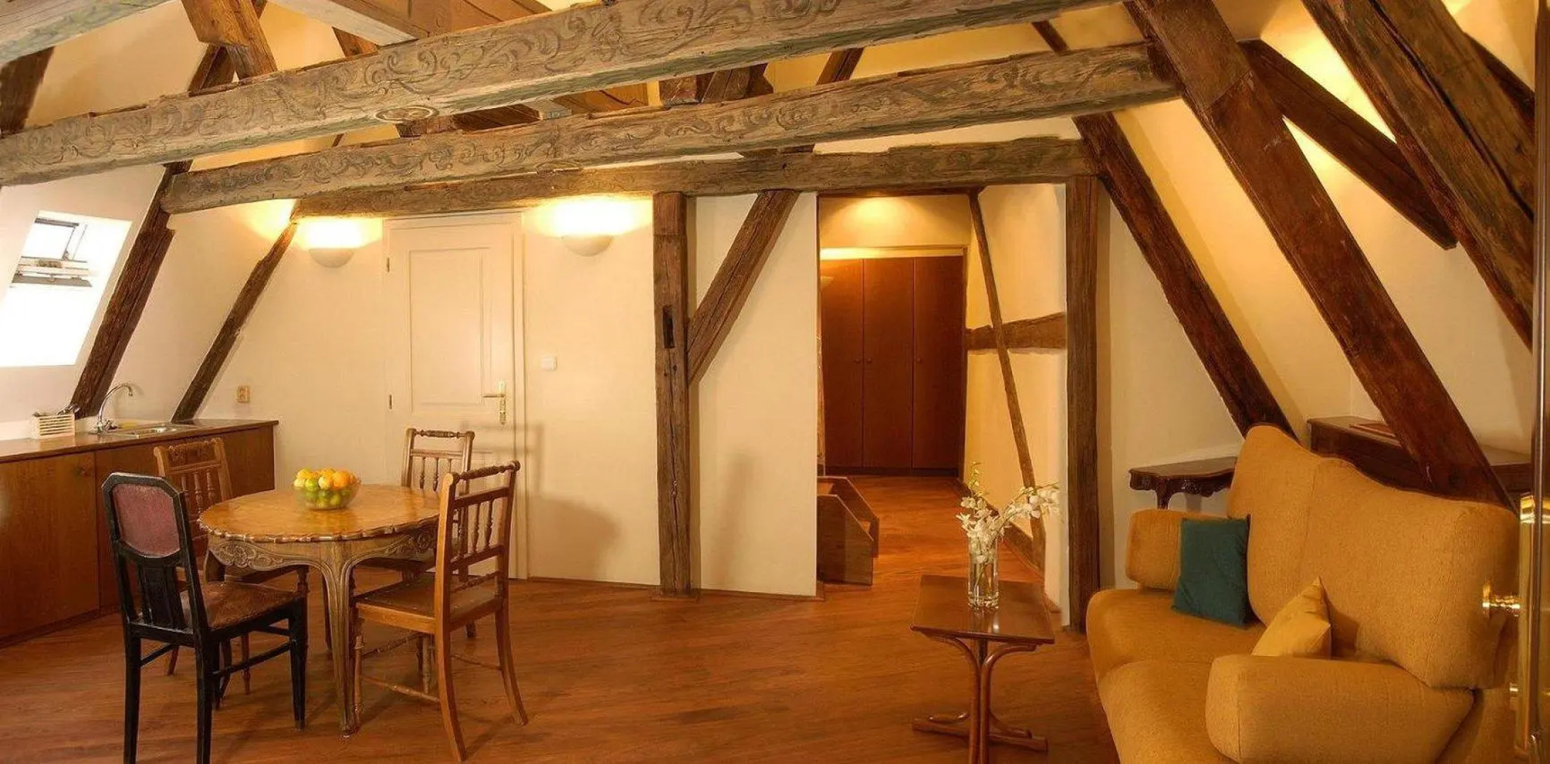 Iron Gate Hotel & Suites Prague by BHG