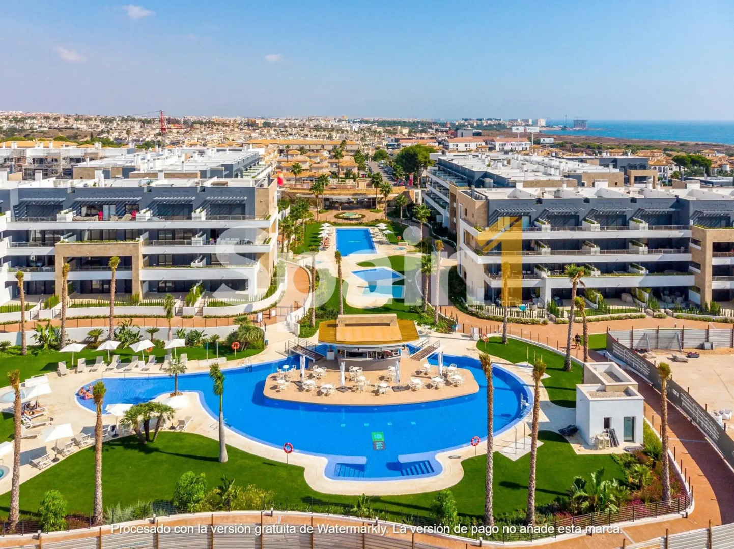 Exclusive apartment in Flamenca Village with gym, sauna, 3 pools - 600 m from the beach