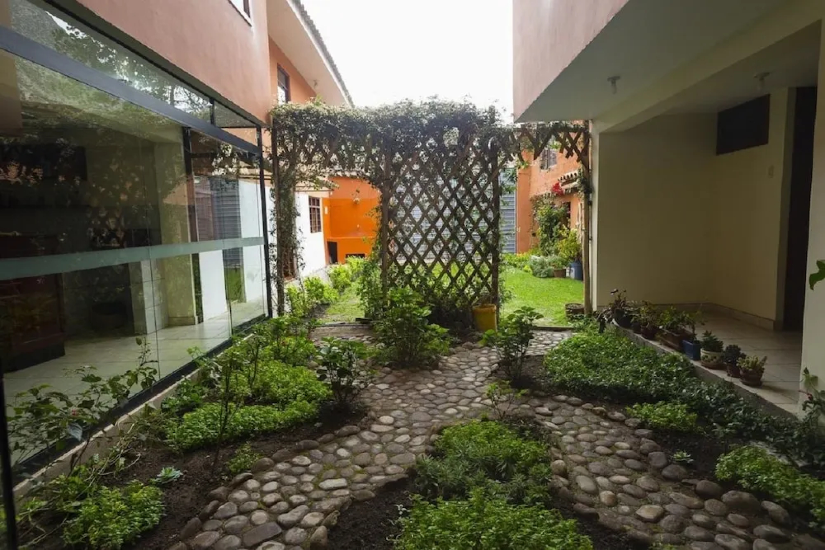 Yucay Plaza Inn