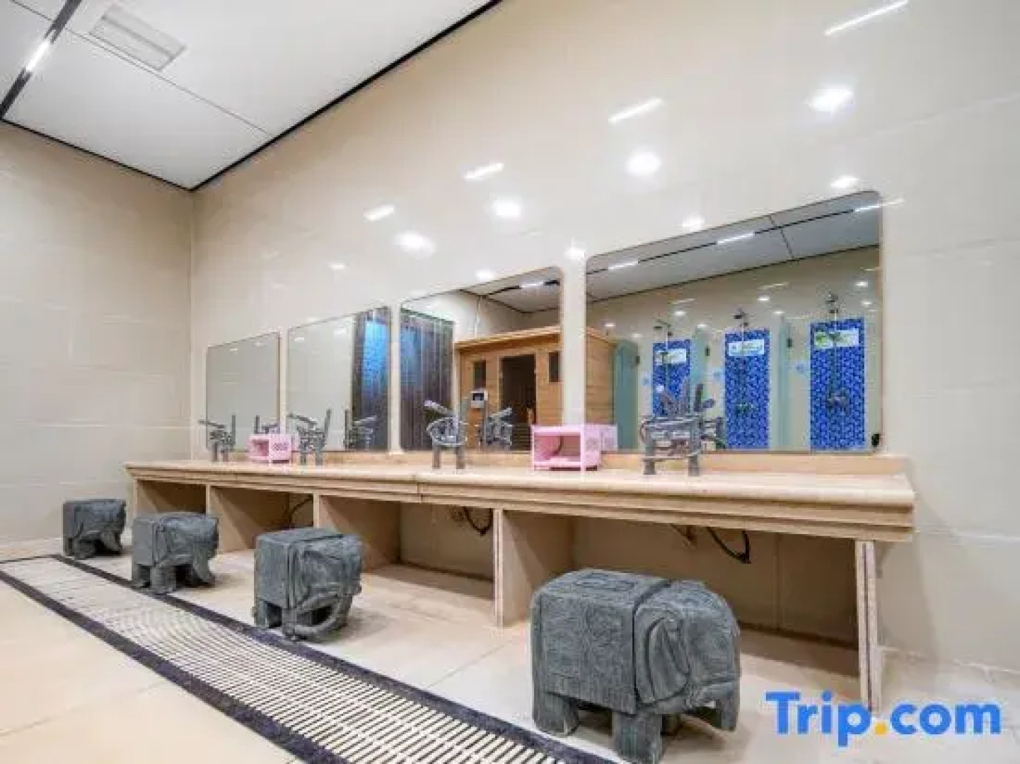 Xiushuiwan Business Hotel