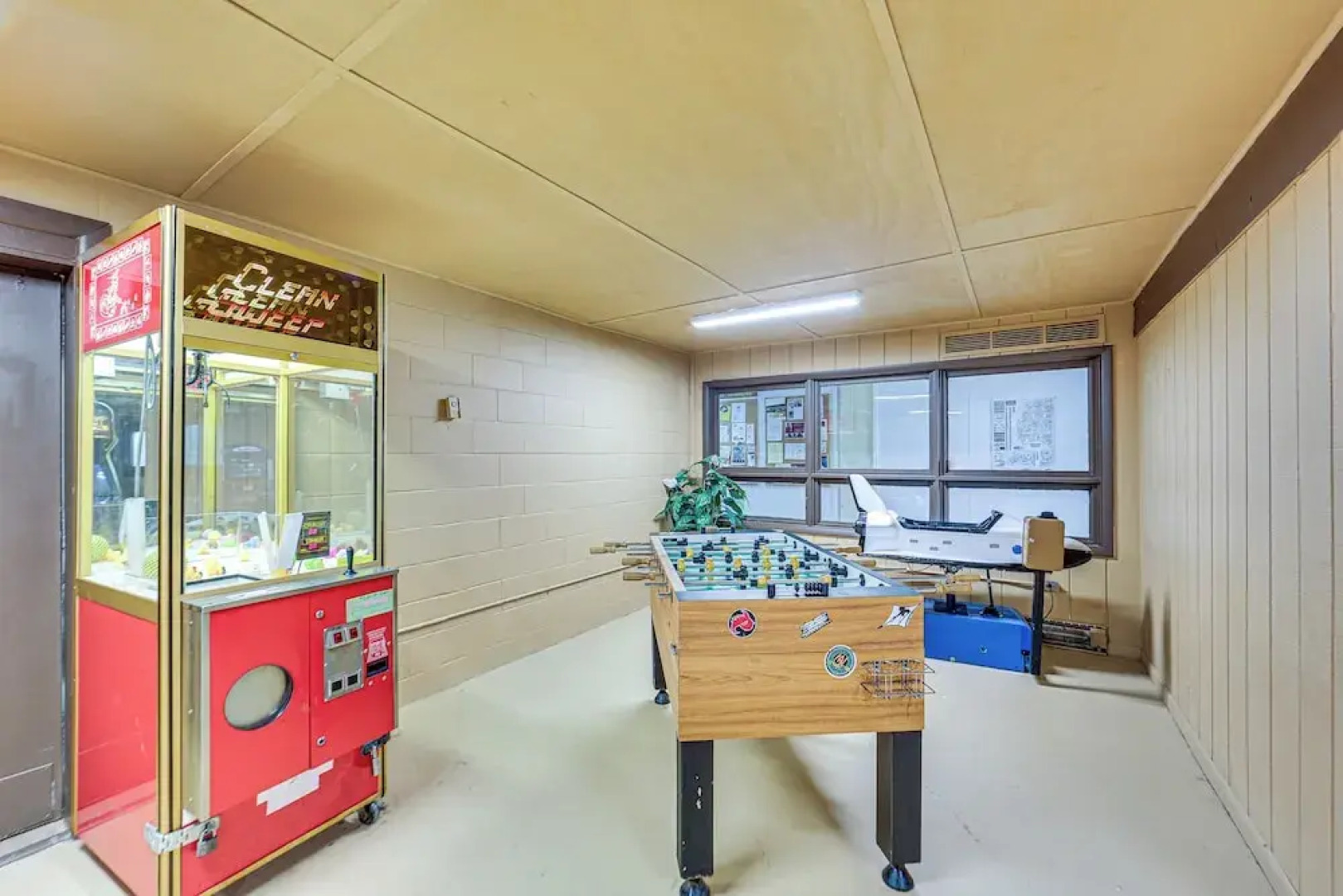 Hike, Ski & Raft: Terra Alta Cabin w/ Large Deck