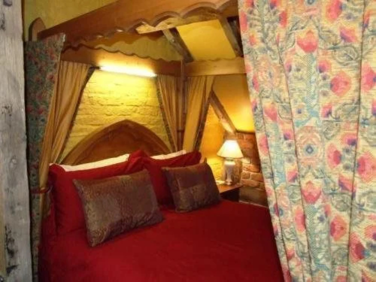 Wizards Thatch Luxury Suites