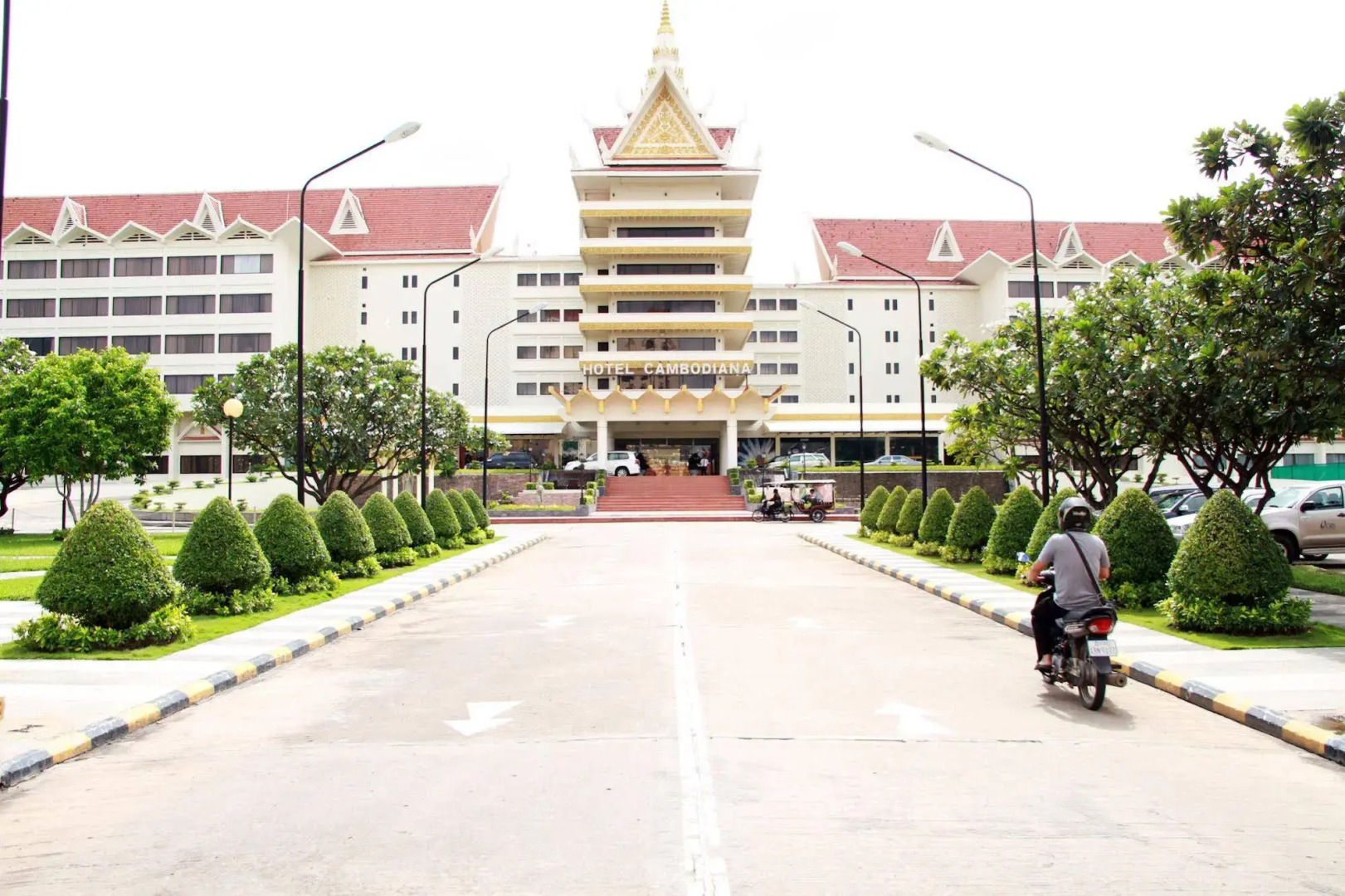 Hotel Cambodiana