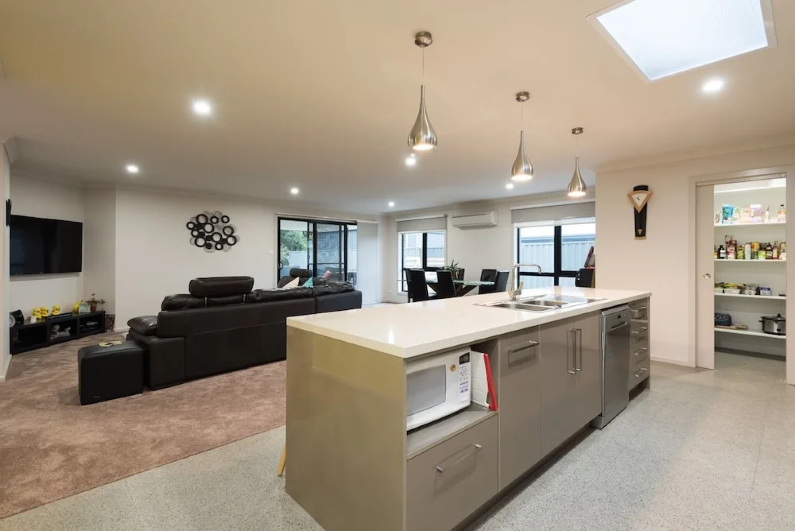 Euphoria House