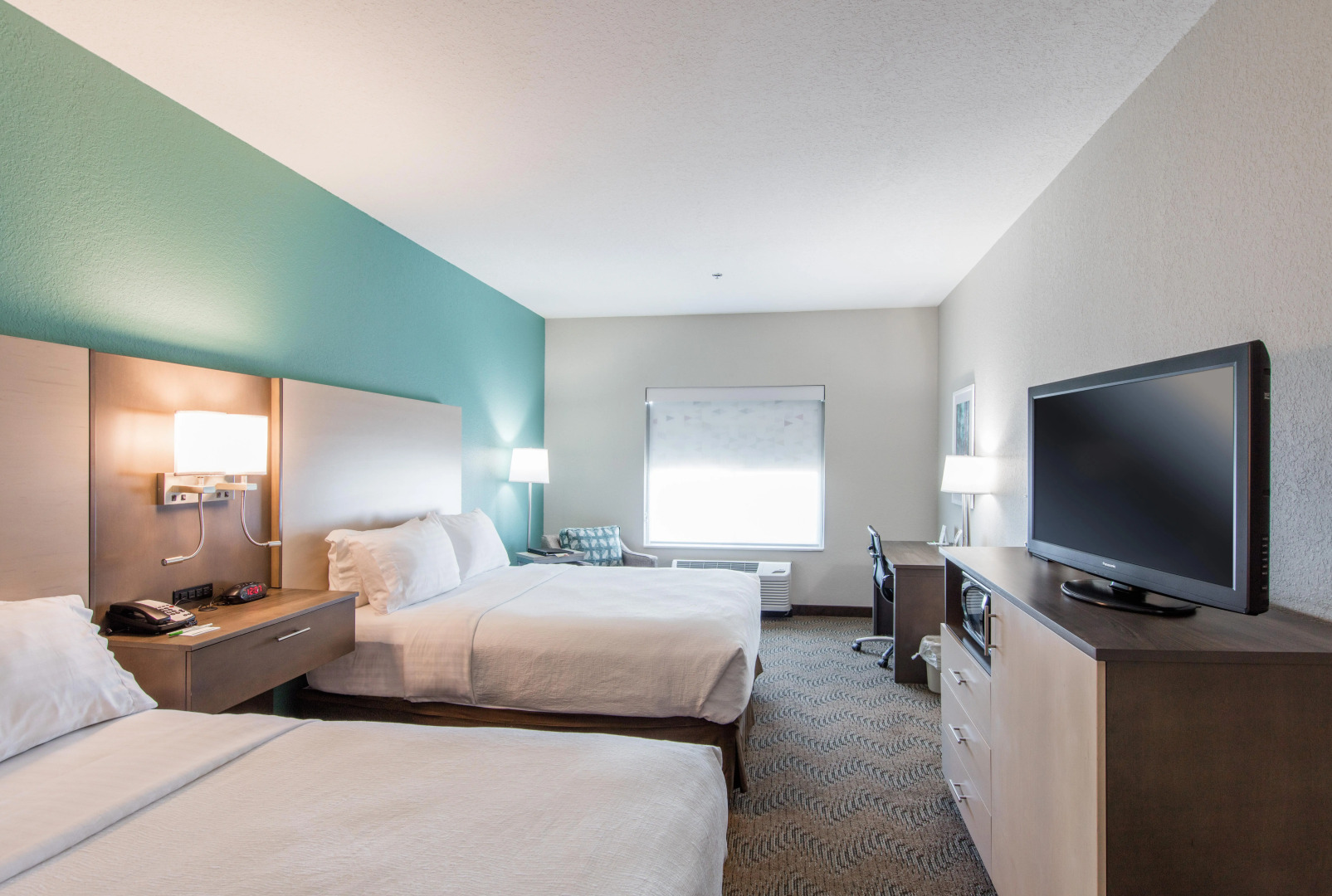 Holiday Inn & Suites Lake City by IHG