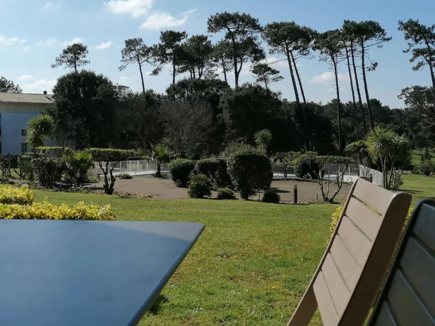 Appartement T2 cabine, capacité 4 personnes, à 600 m de la plage