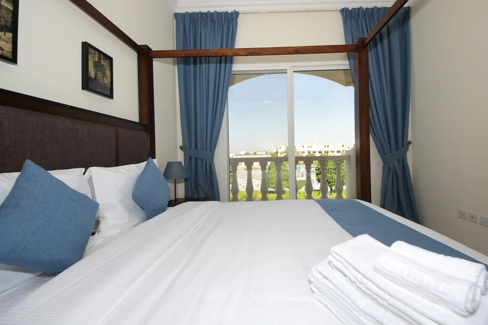 Piks Key- Al Hamra Village