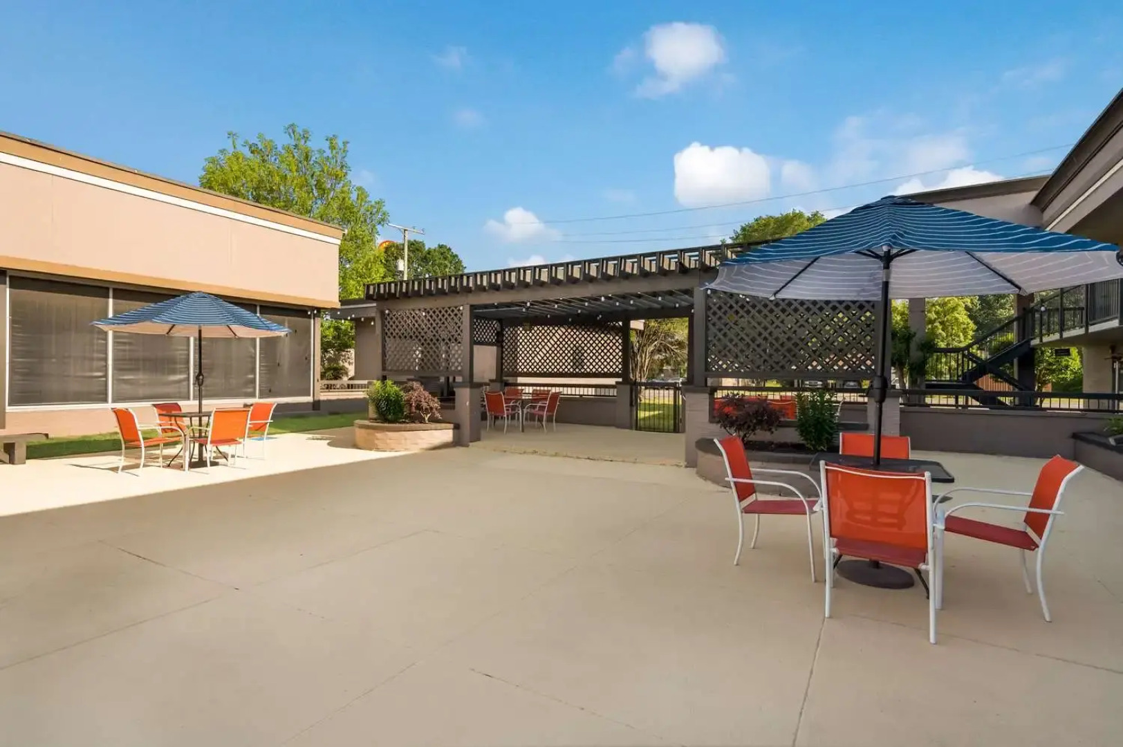 Clarion Inn & Suites Russellville I-40