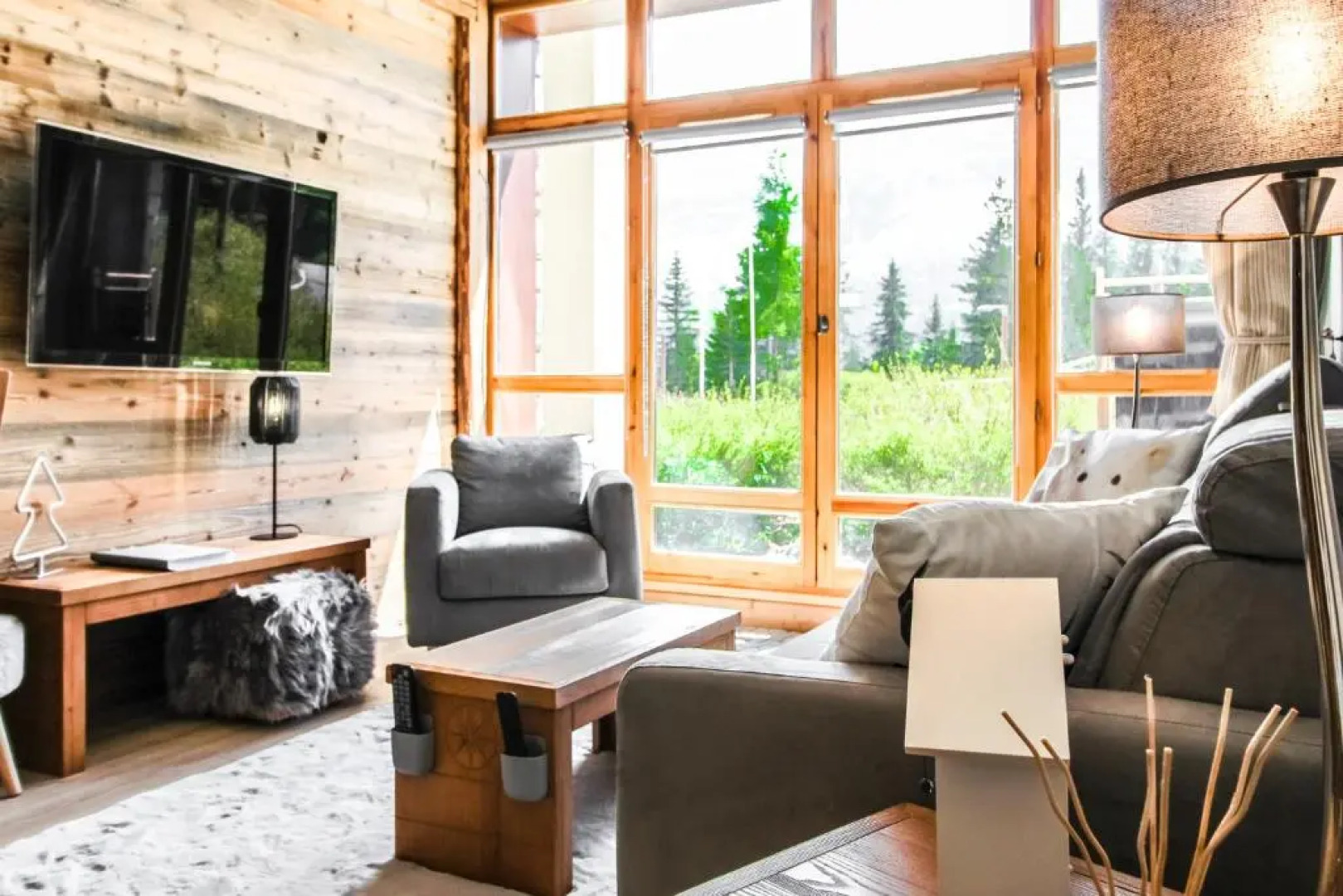 1-bed apartment in 5* Residence with mountain views, ski in, ski out