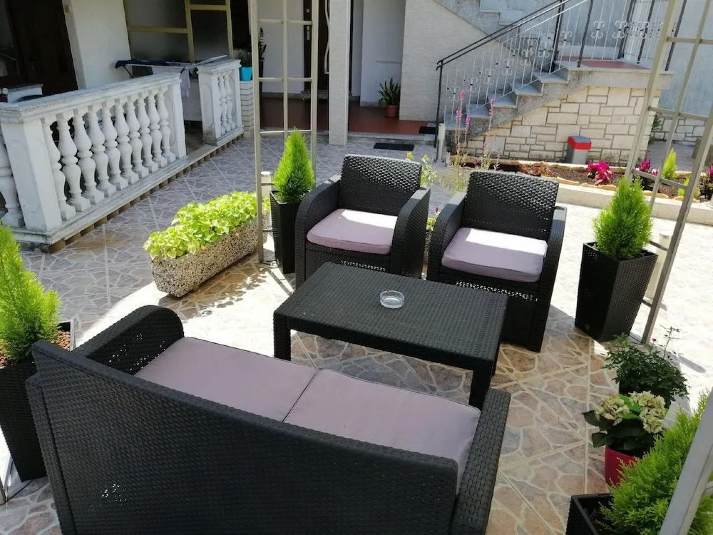 Viktor Rooms and Apartments