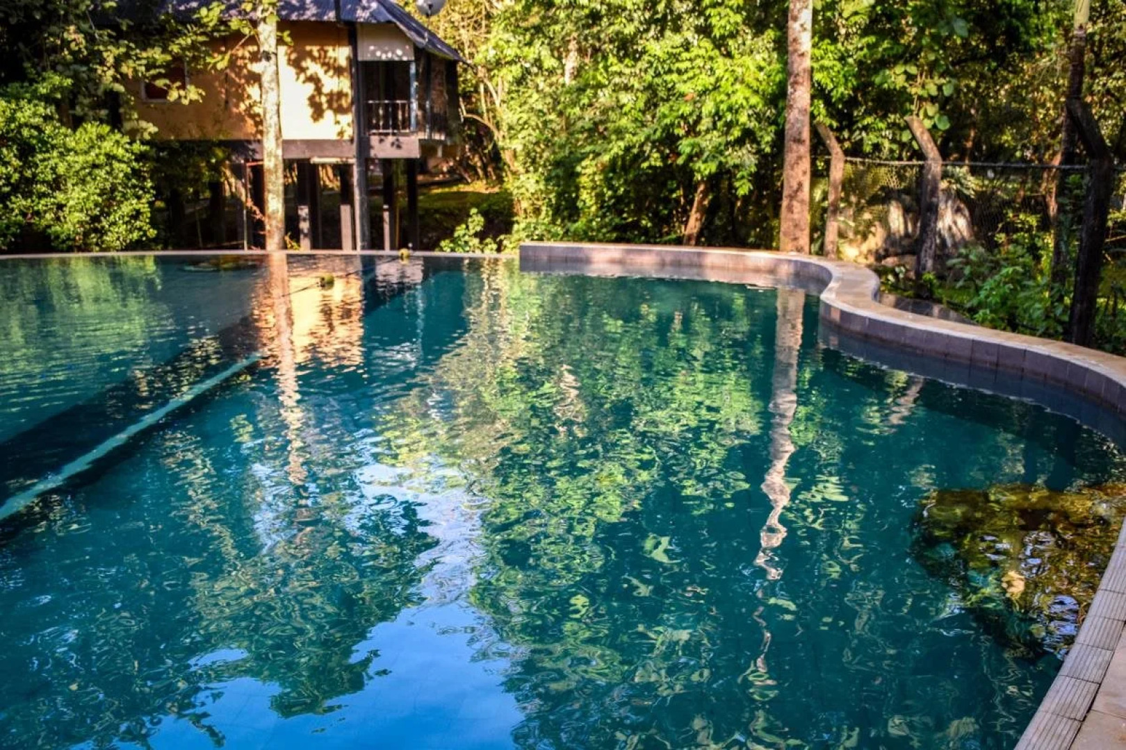 Ambalama Leisure Lounge