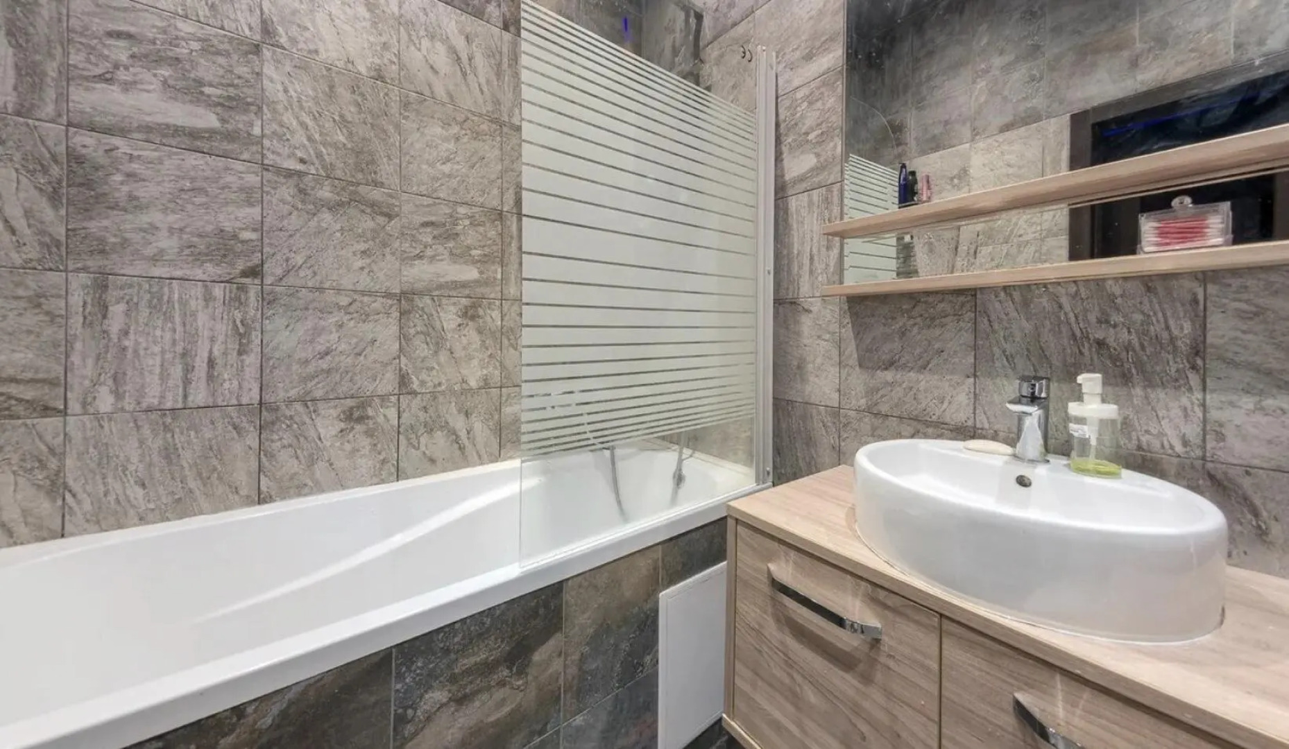 Питерские каникулы на улице Глухая Зеленина