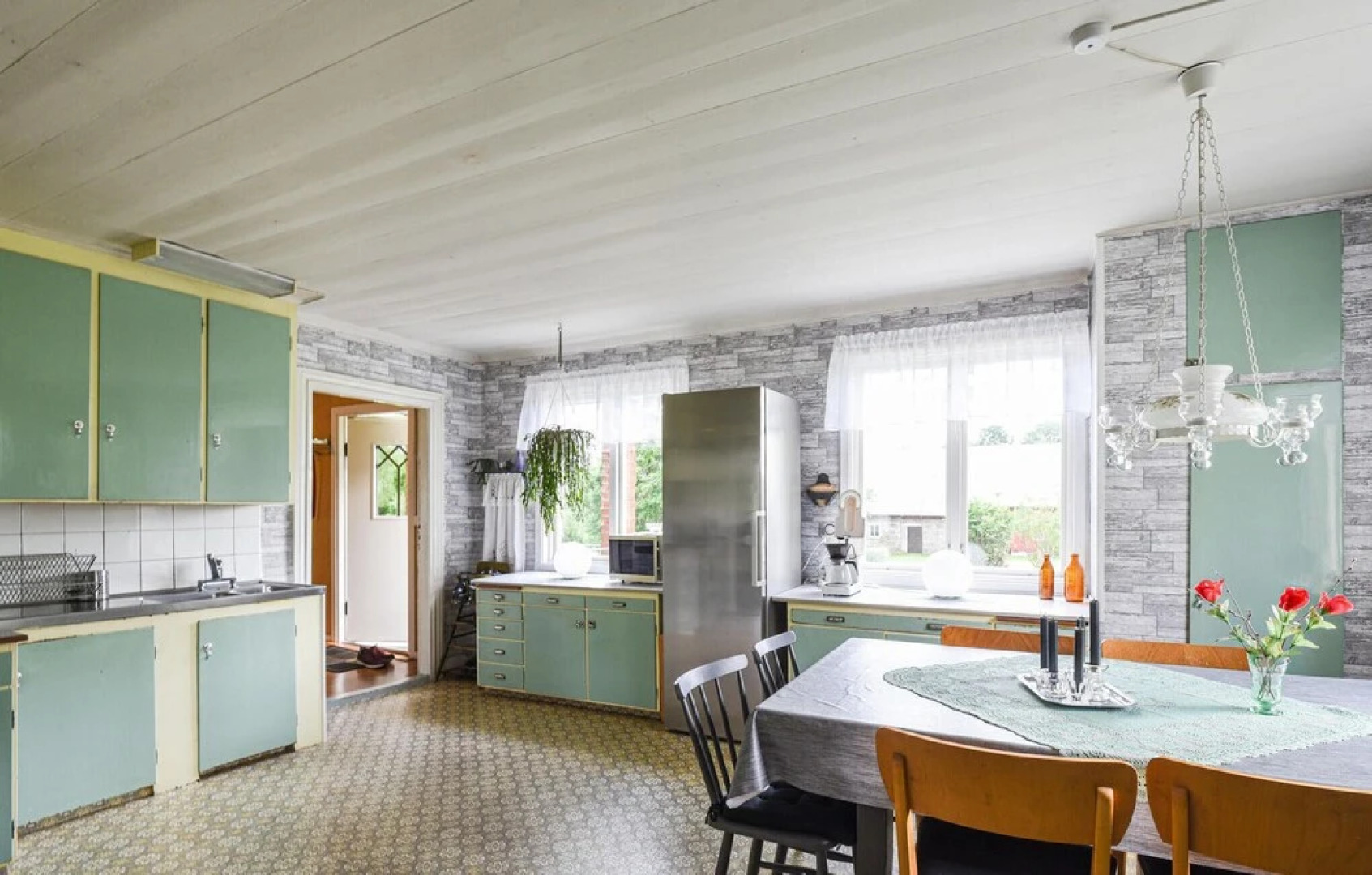 Awesome Home in Kalv With 3 Bedrooms and Wifi