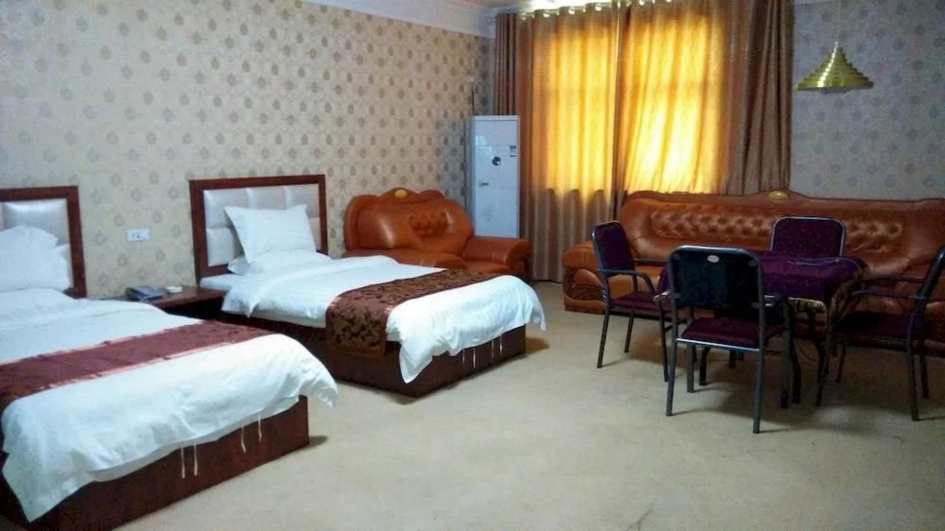 Yanshi 7 Star Express Hotel