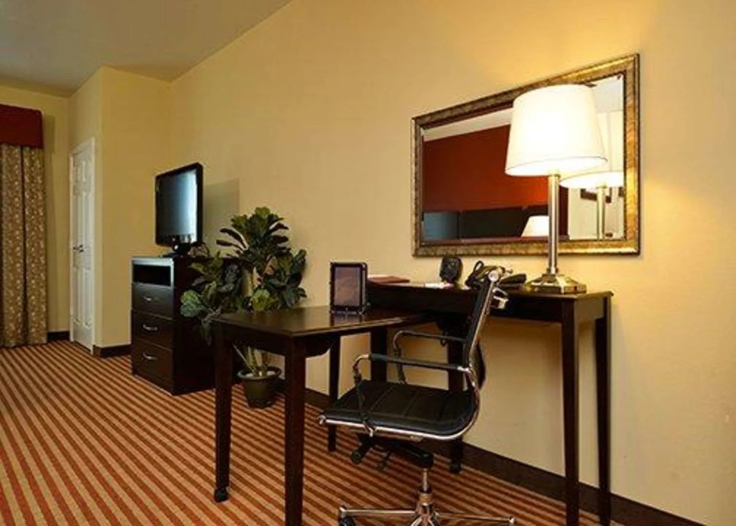 Comfort Suites Bay City