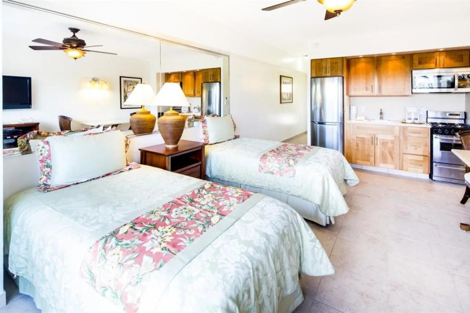 Castle Waikīkī Shore