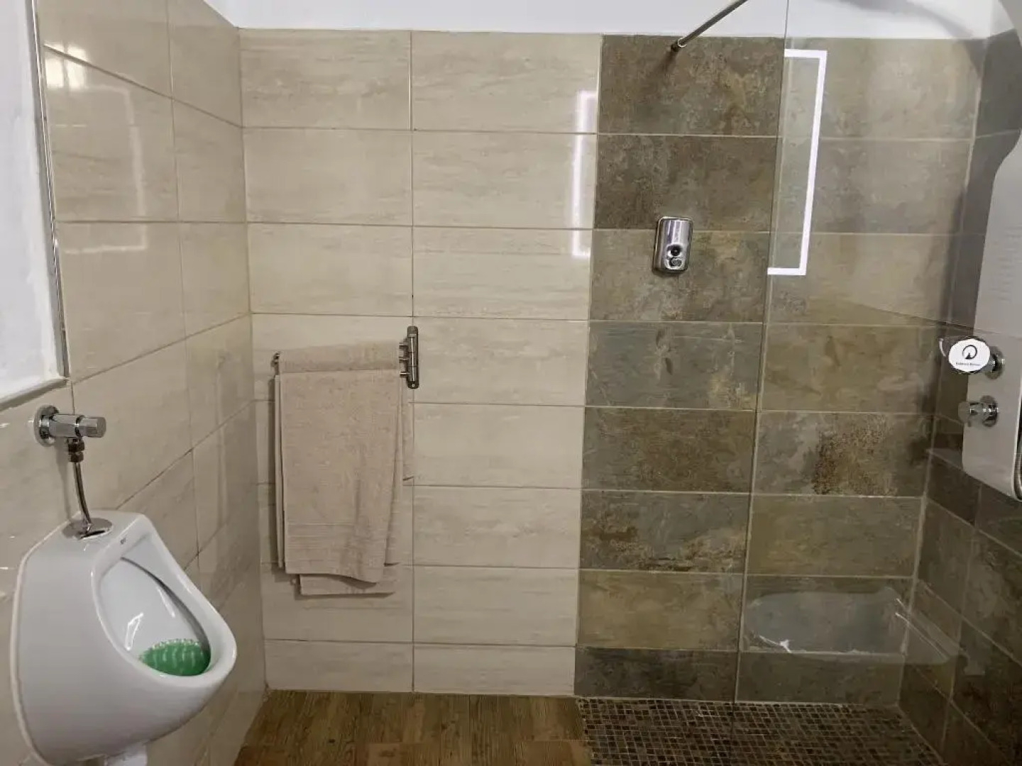 Valtisya House Pool & Airport