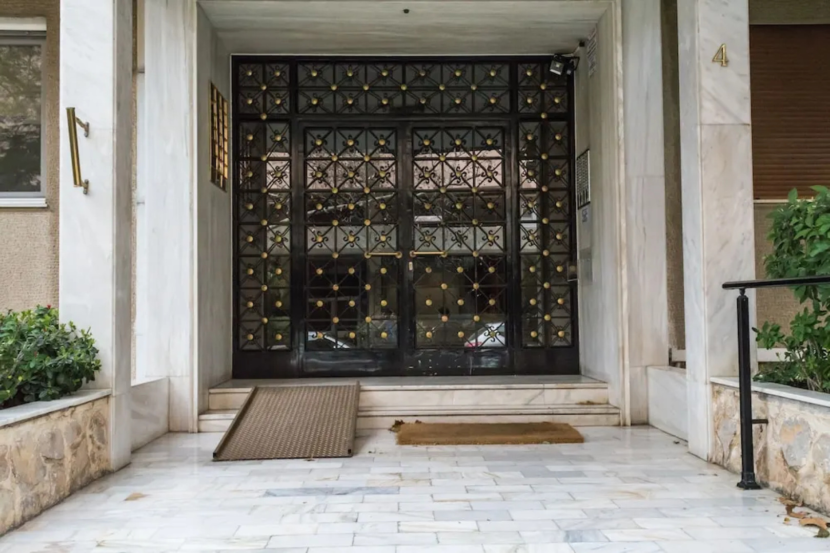 3bedroom Apartment Next To Panormou Metro Station