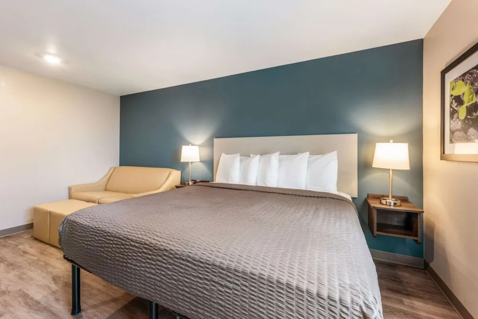 WoodSpring Suites Linden