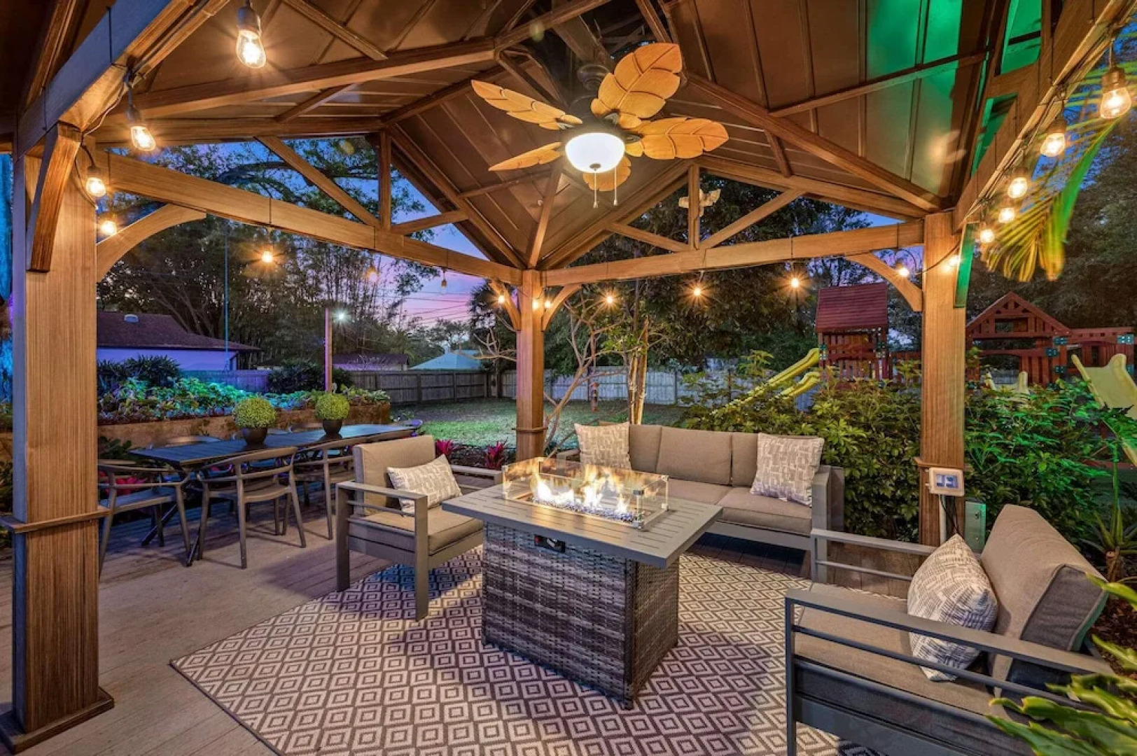 Luxe Largo Retreat: Pool, Games, Basketball & More