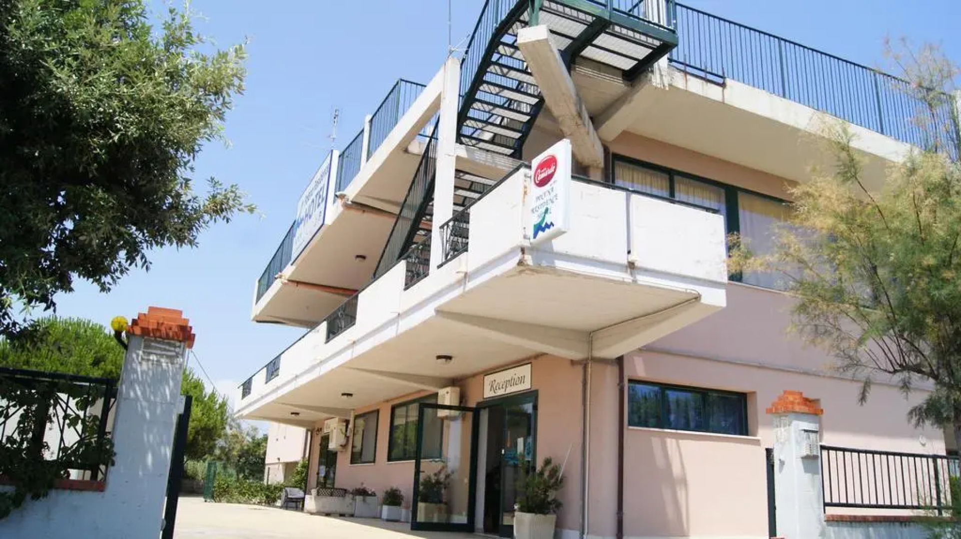 Polena Residence Hotel