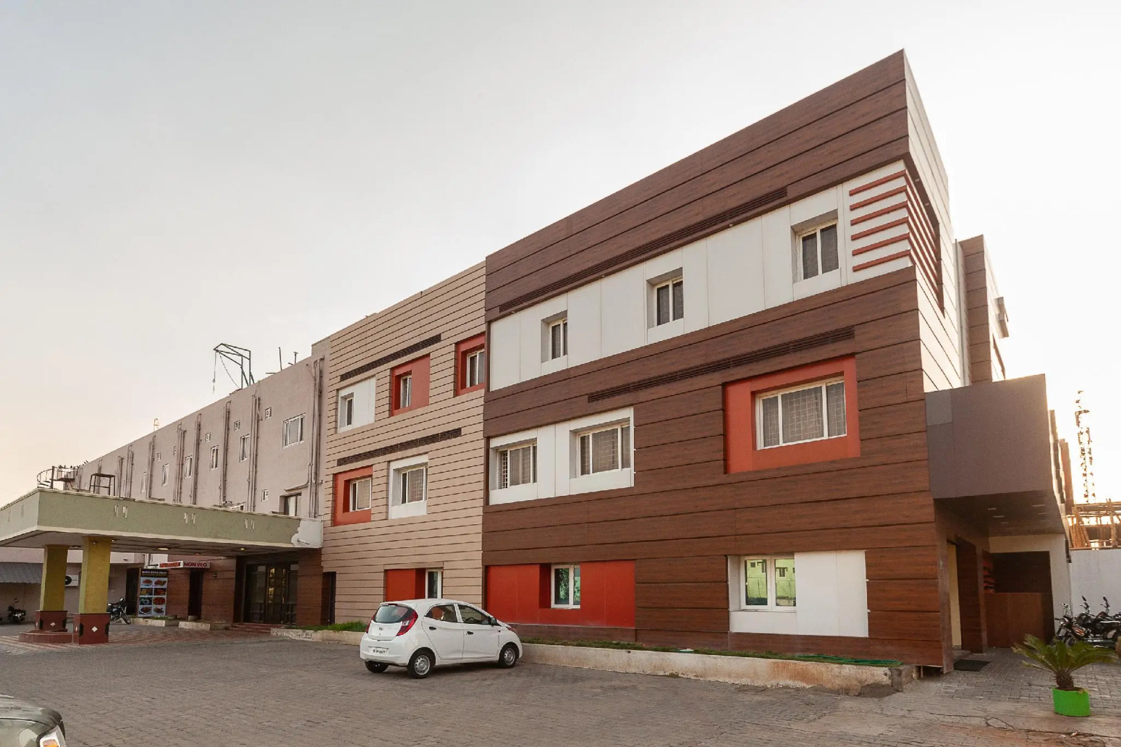 Collection O 33352 The Royal Park