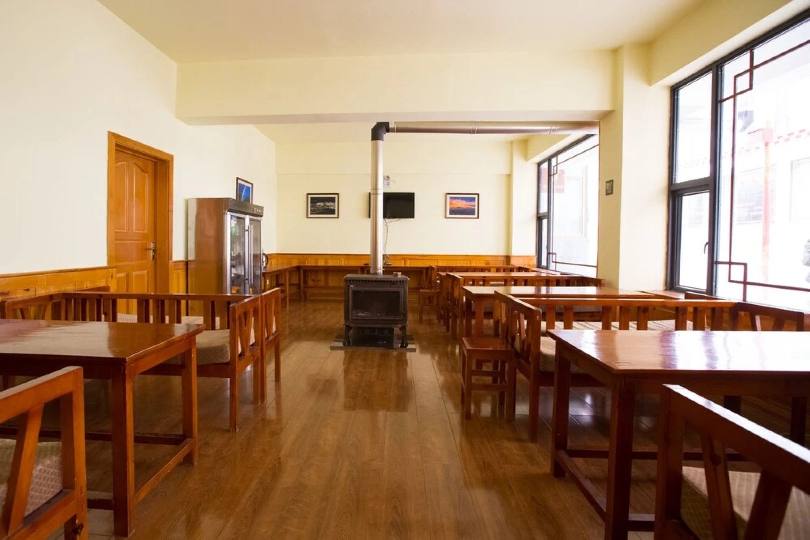 Meri Snow Mountain Travellingwithhotel