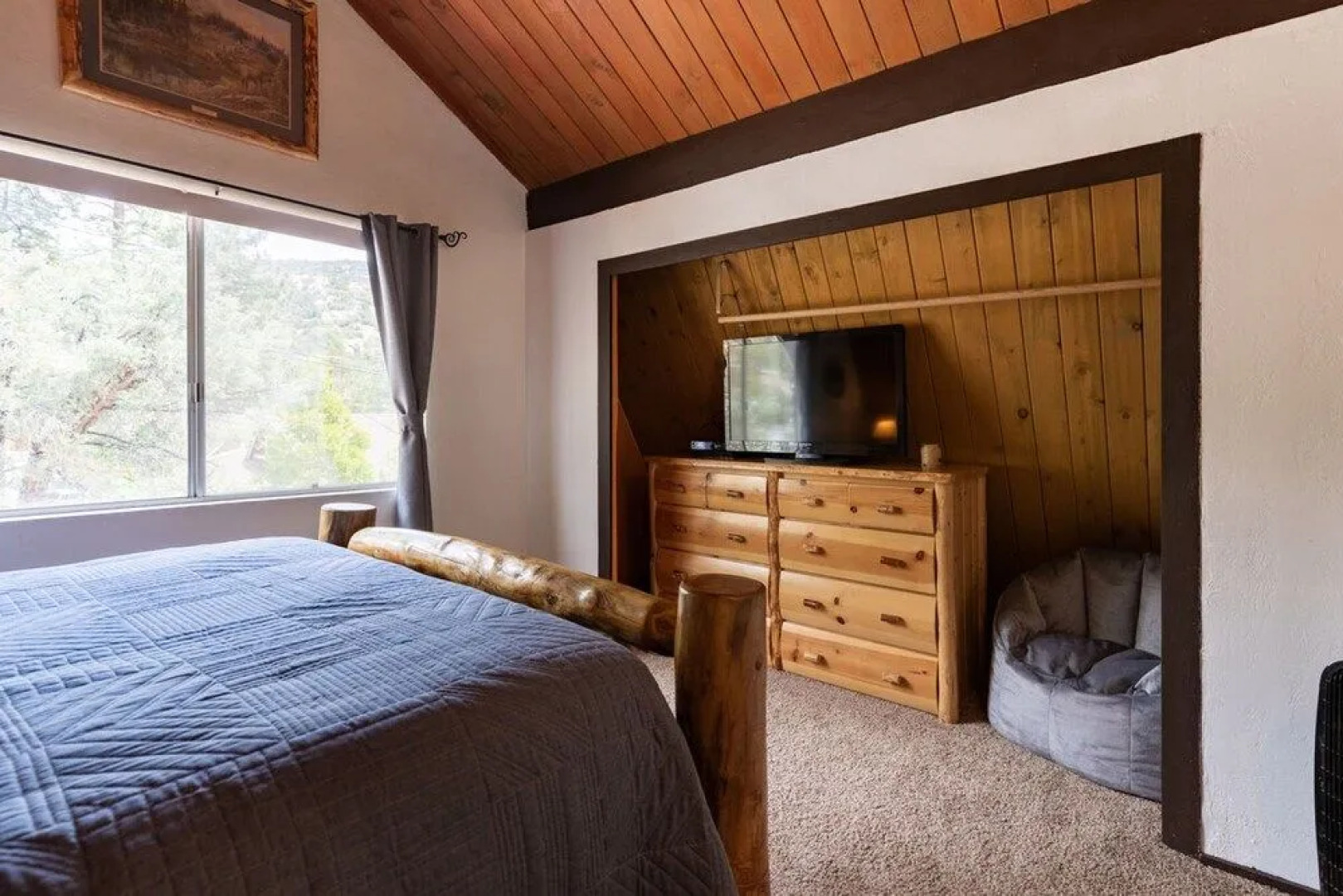 Daze Off-1690 by Big Bear Vacations