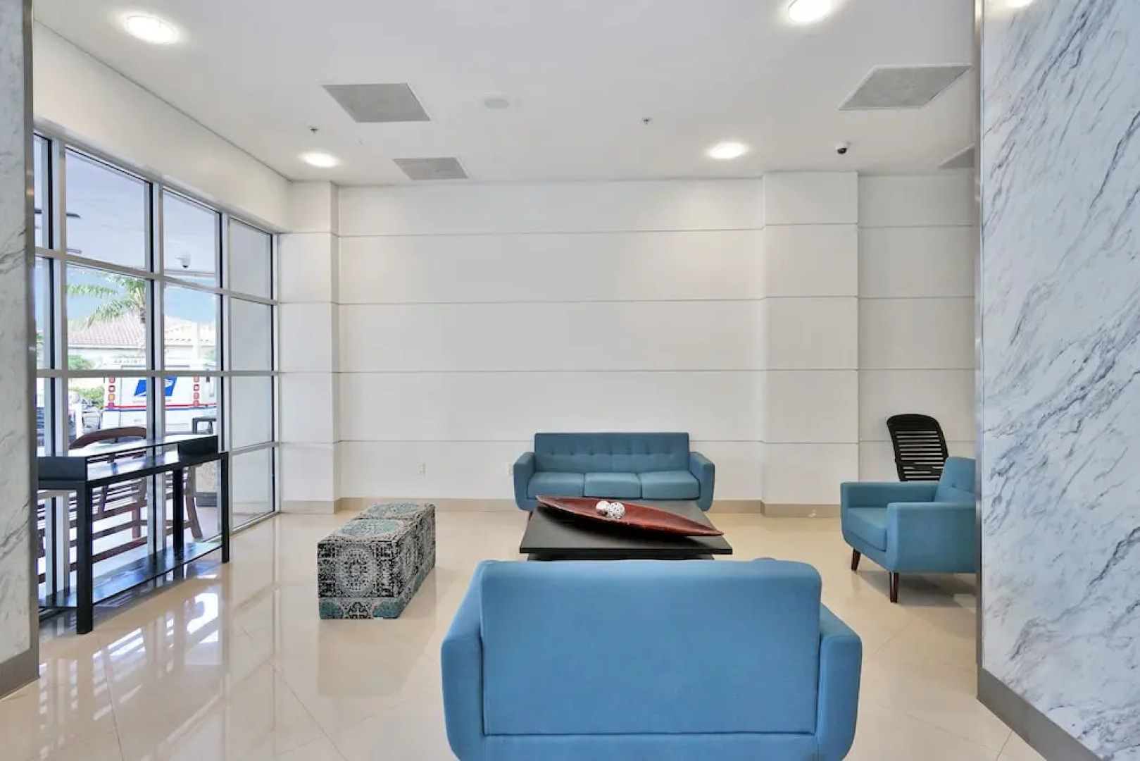 Destination Stays-Ocean View Condo Miami