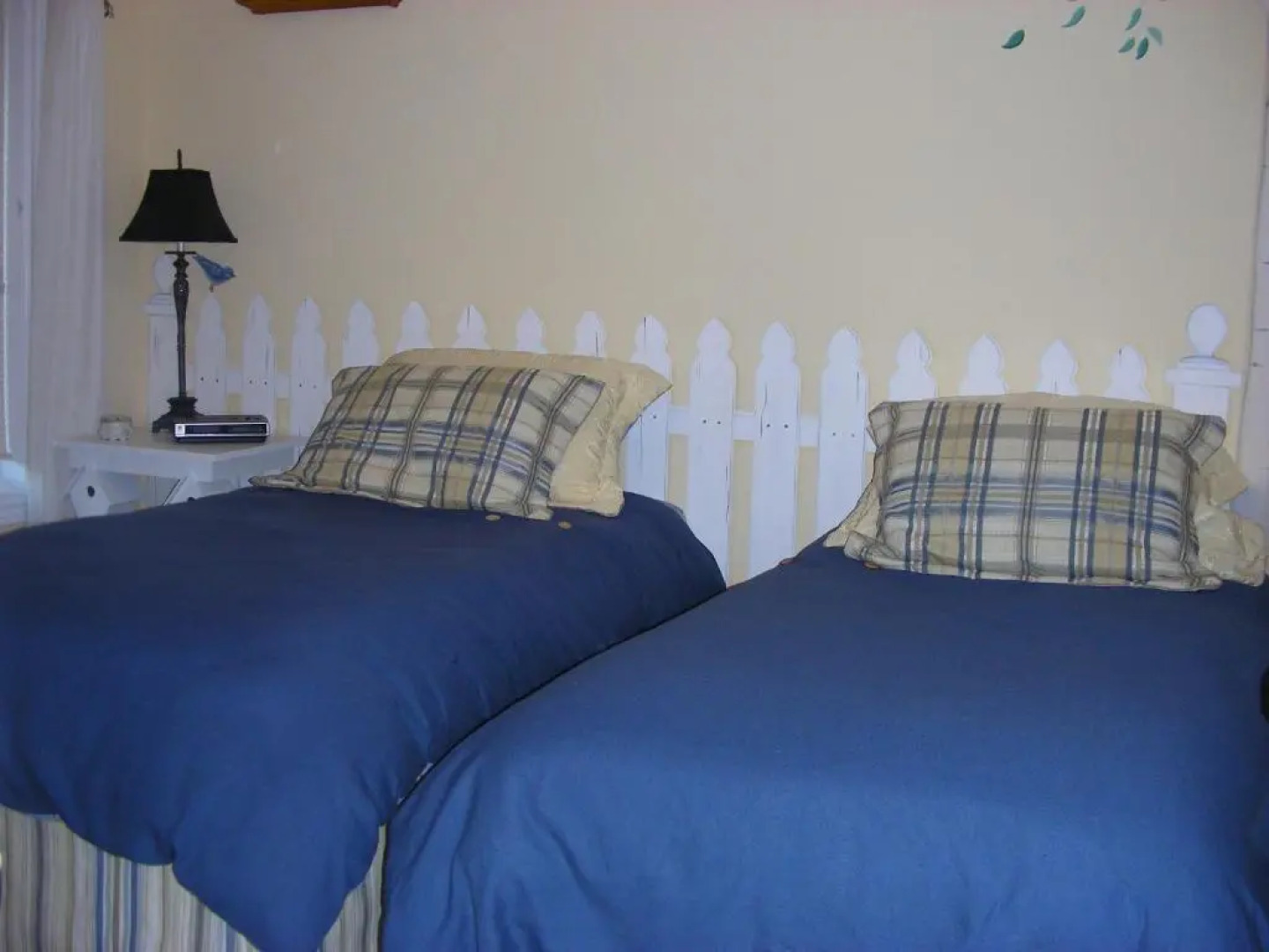 Golden Pathways Retreat and B&B