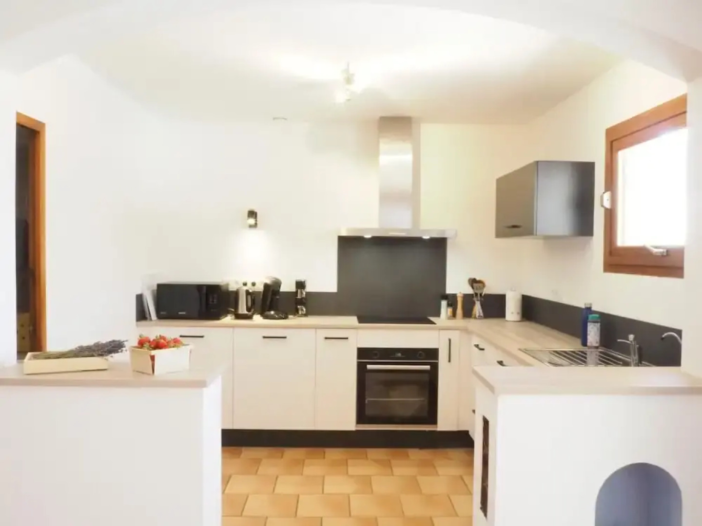 House in Vaison-la-romaine With Pool