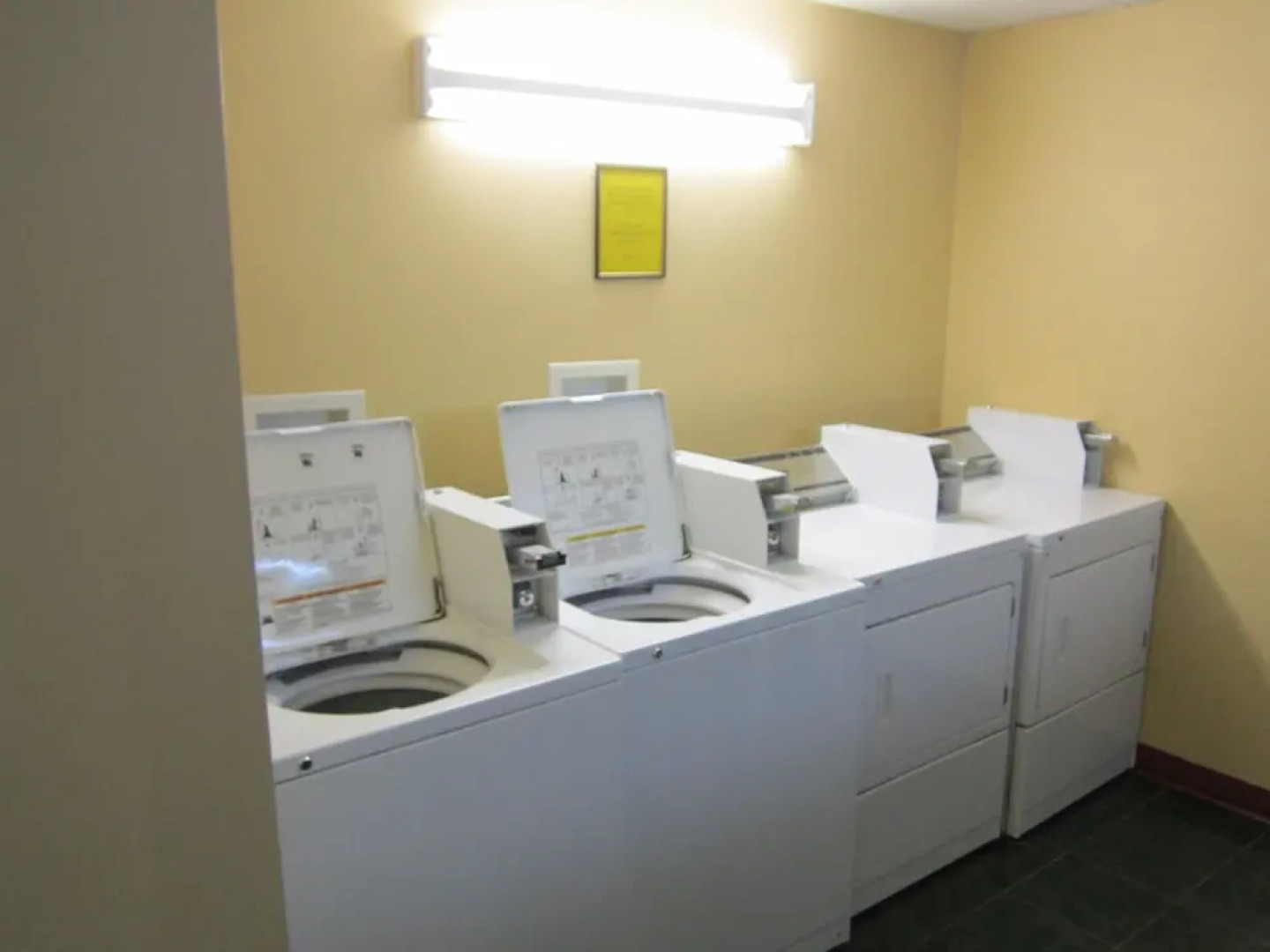 Country Inn & Suites by Radisson Battle Creek MI