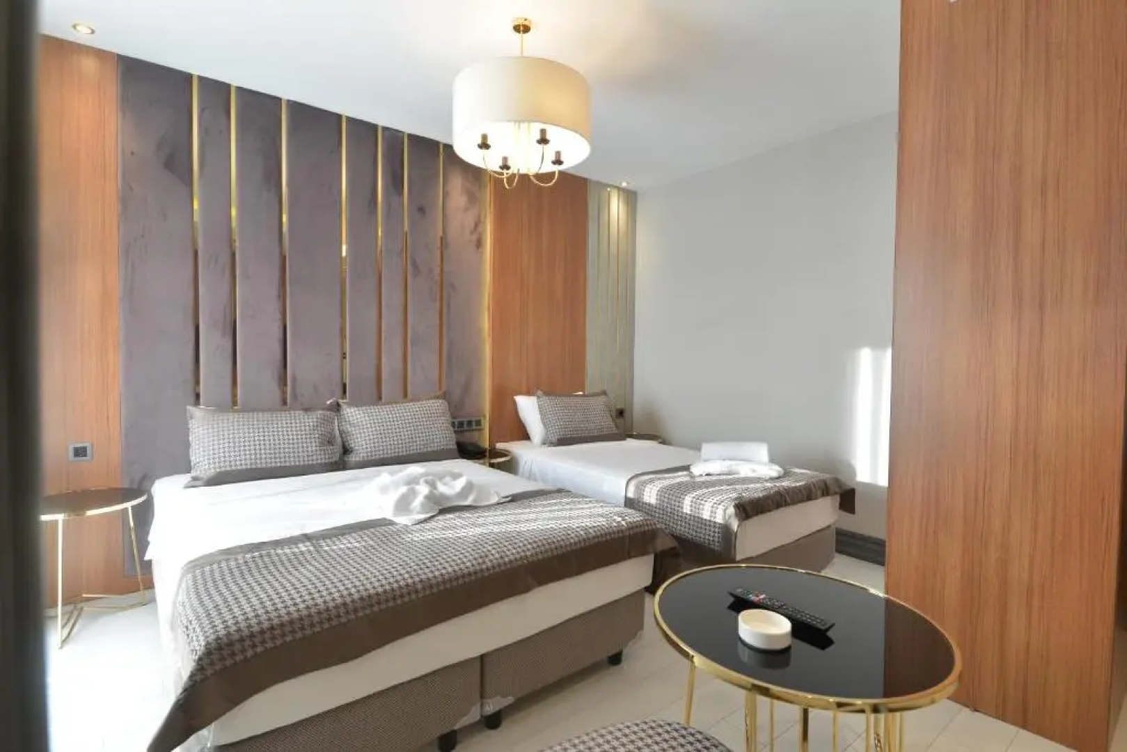 Santra Hotel