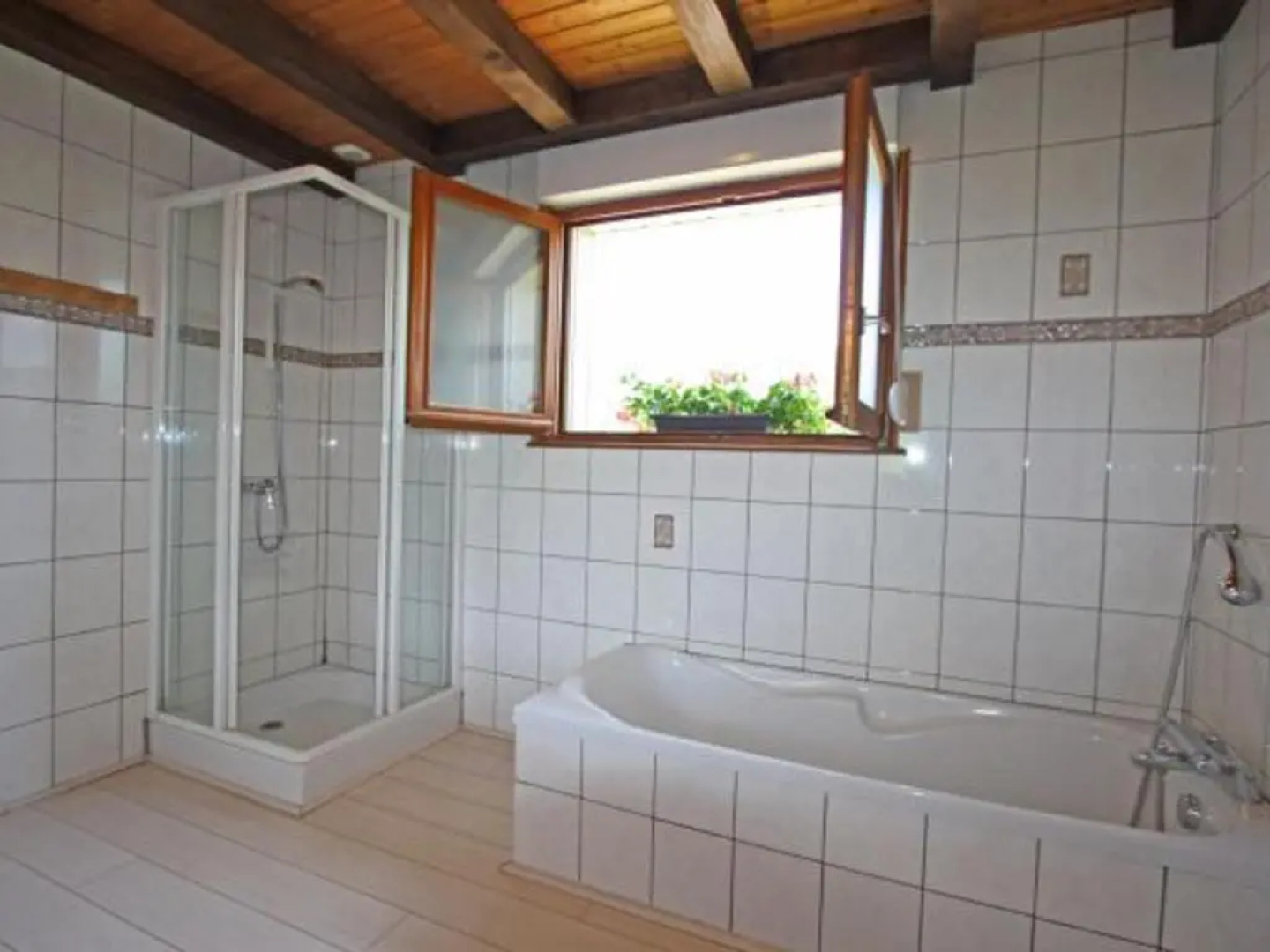 Gîte Basse-sur-le-Rupt, 4 pièces, 6 personnes - FR-1-589-42