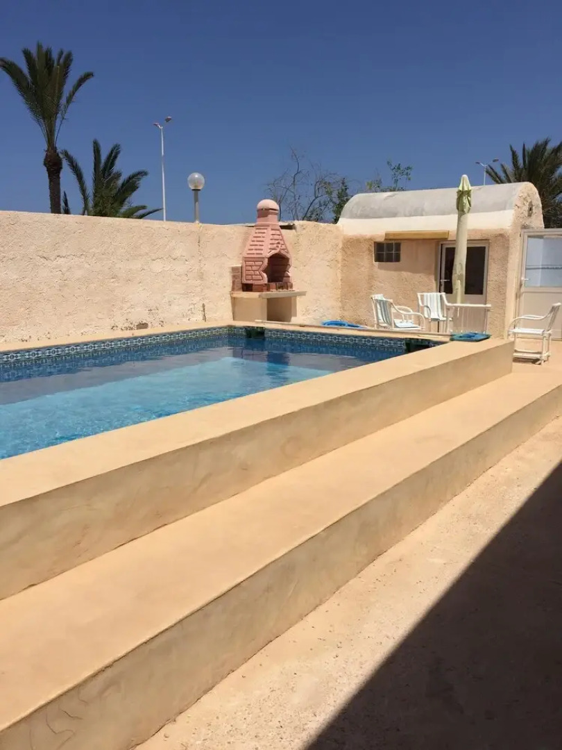 Independent Villa With Private Pool, Covered Parking