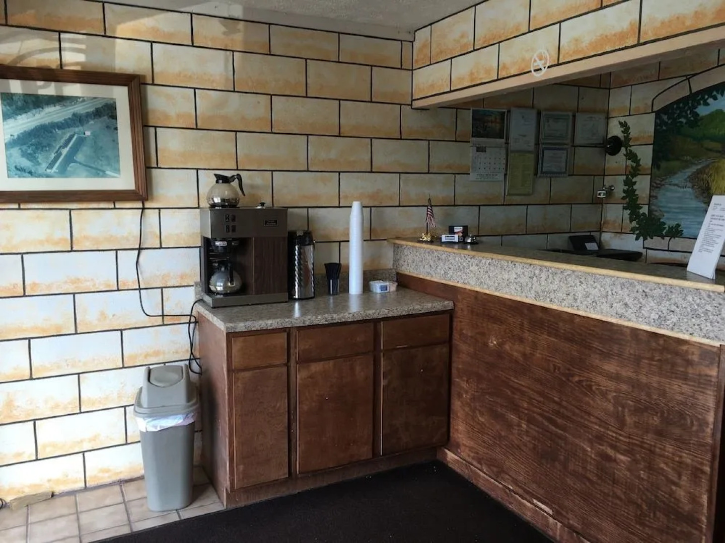 Economy Inn Crossville