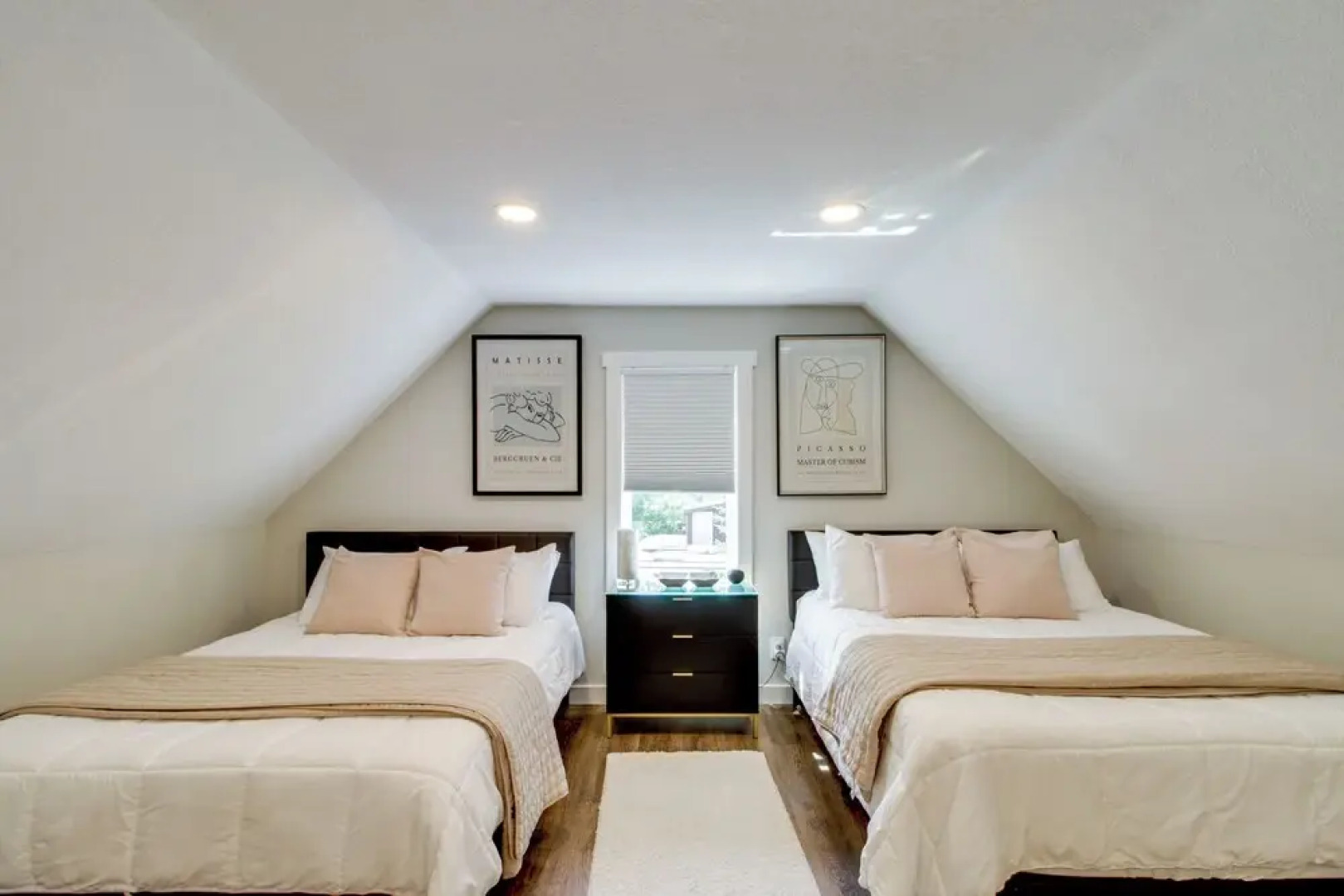 Stylish 'crosby Cottage' - 1 Mi to Serpent Lake!