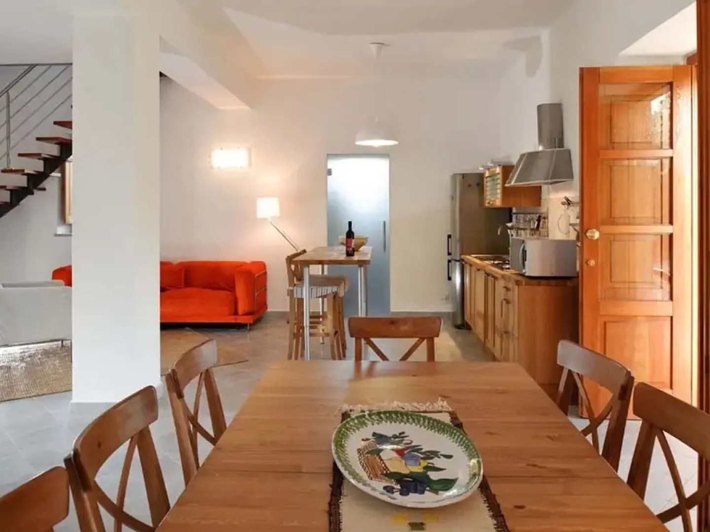 Detached Villa in an Excellent Location Near the Sea