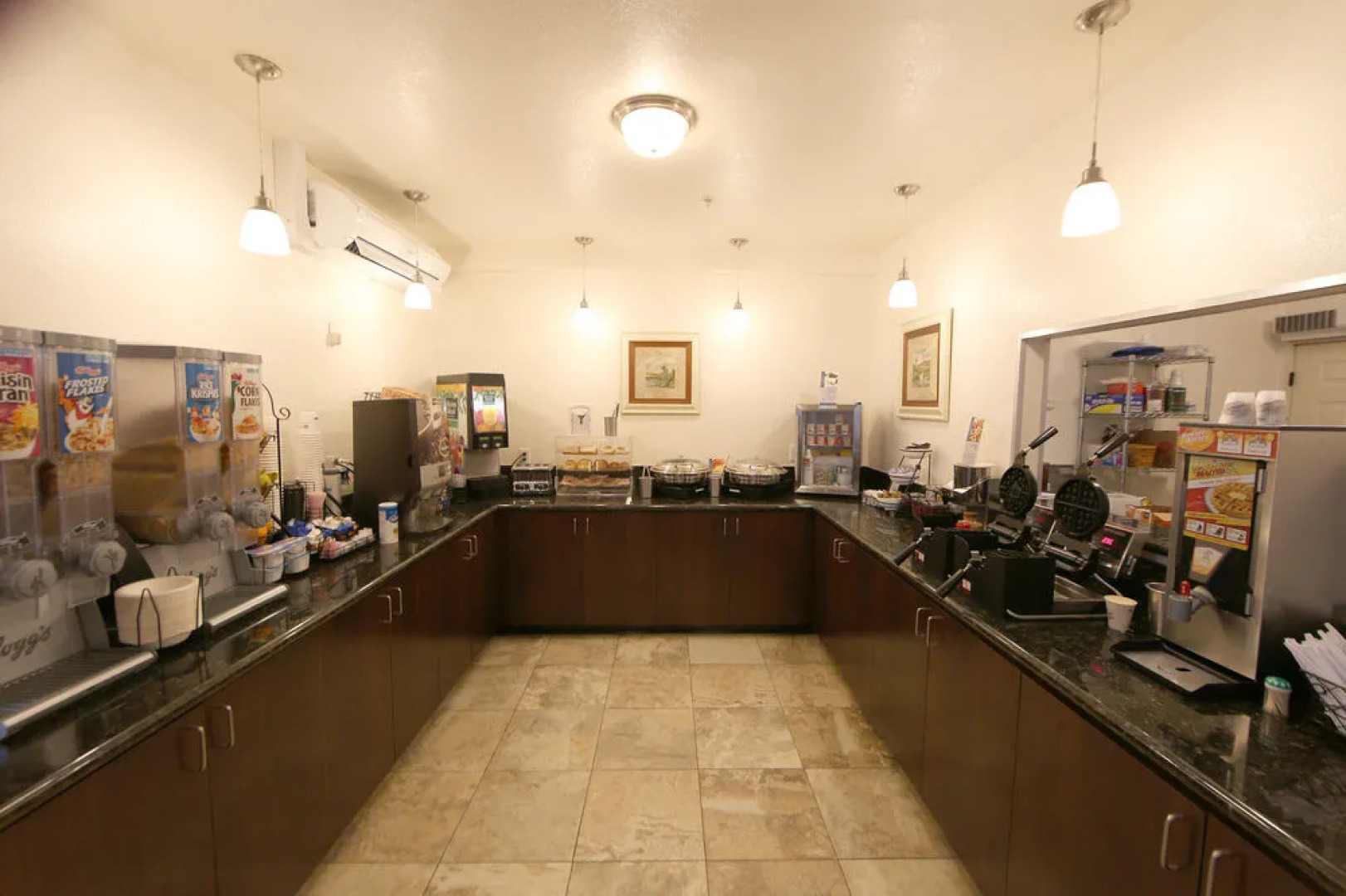 Best Western PLUS Casablanca Inn