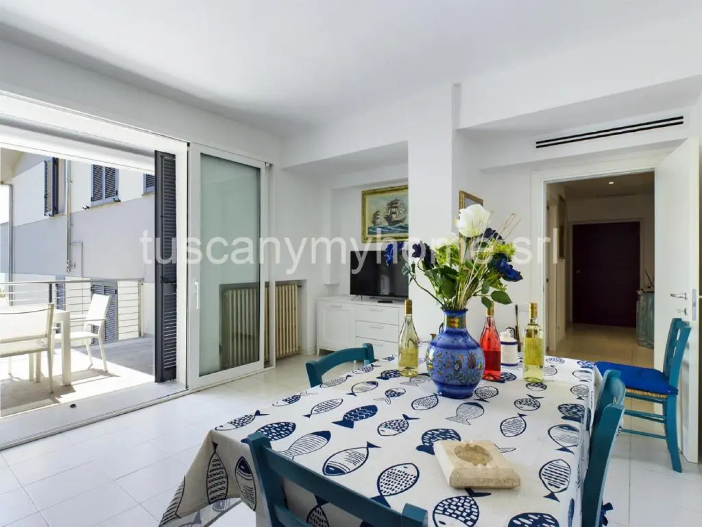 MAYFLOWER terrazza vista mare e posto auto a 50 metri dal mare