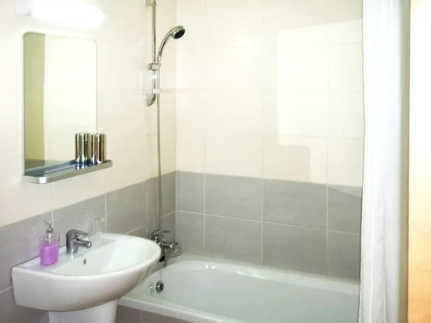 Apartment With 2 Bedrooms in Larnaca, With Pool Access, Furnished Terr