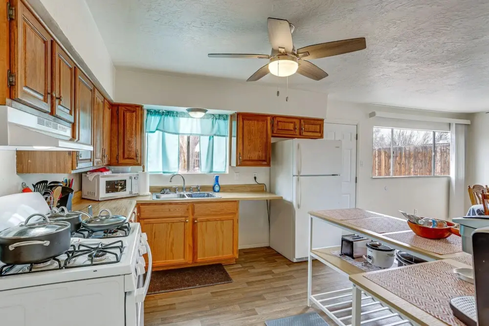 Farmington Family House: 4 Mi to Lake!