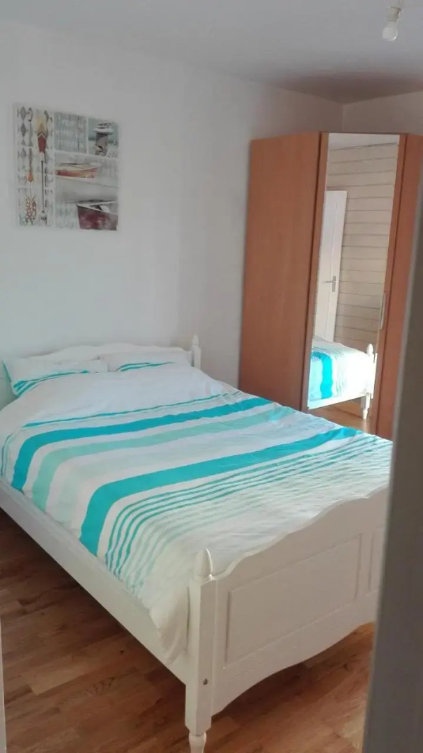 Mèze, 400 mètres de la Plage