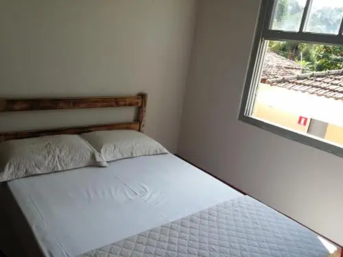 Hostel Parque Dos Saltos