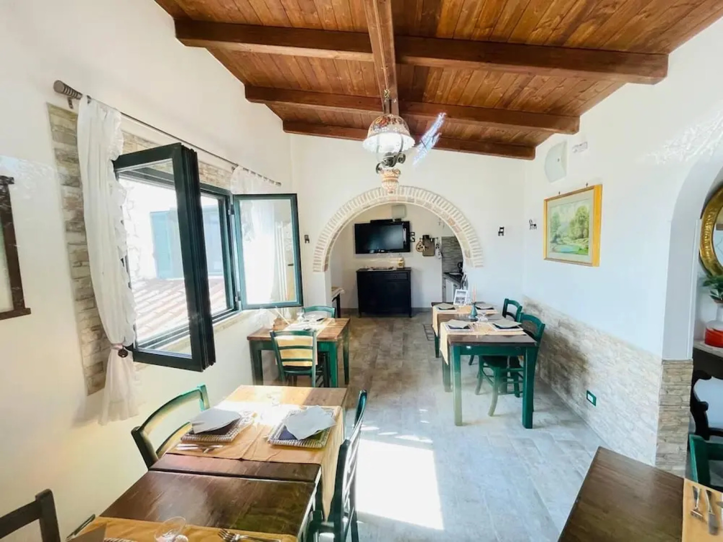 Captivating 5-bed Villa in Sulmona, A Place To Be!