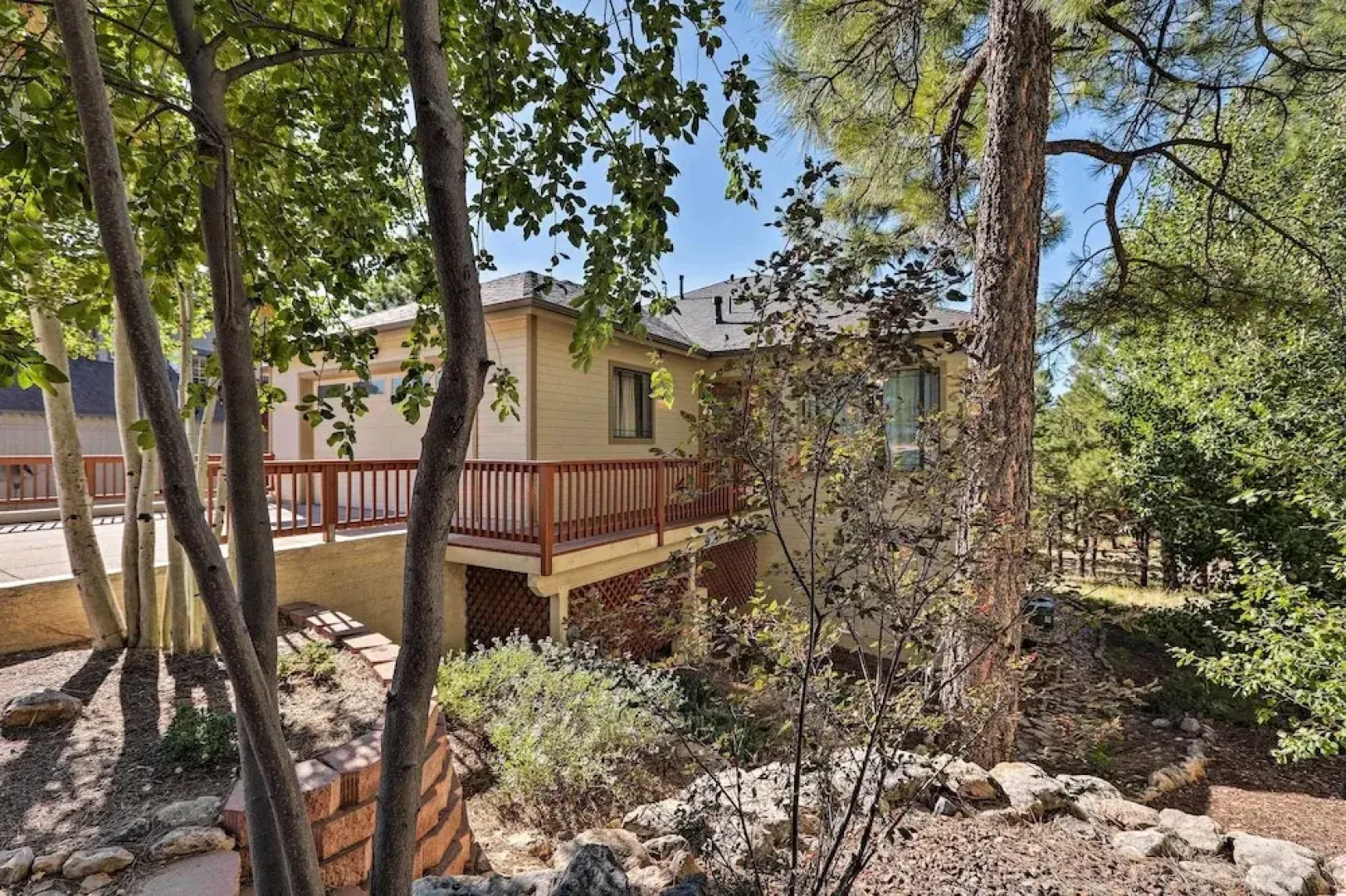 Spacious Flagstaff Home With Fire Pit & Game Room!