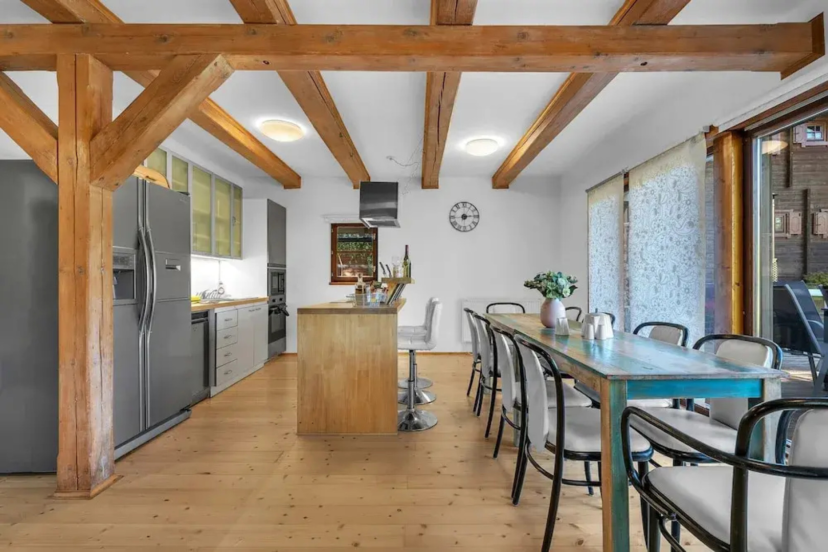 Villa in Dolni Branna With Sauna