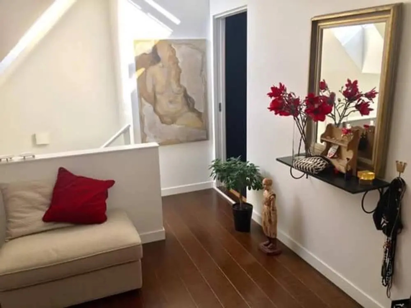 Topnotch House In The Most Fashionable Surrounding