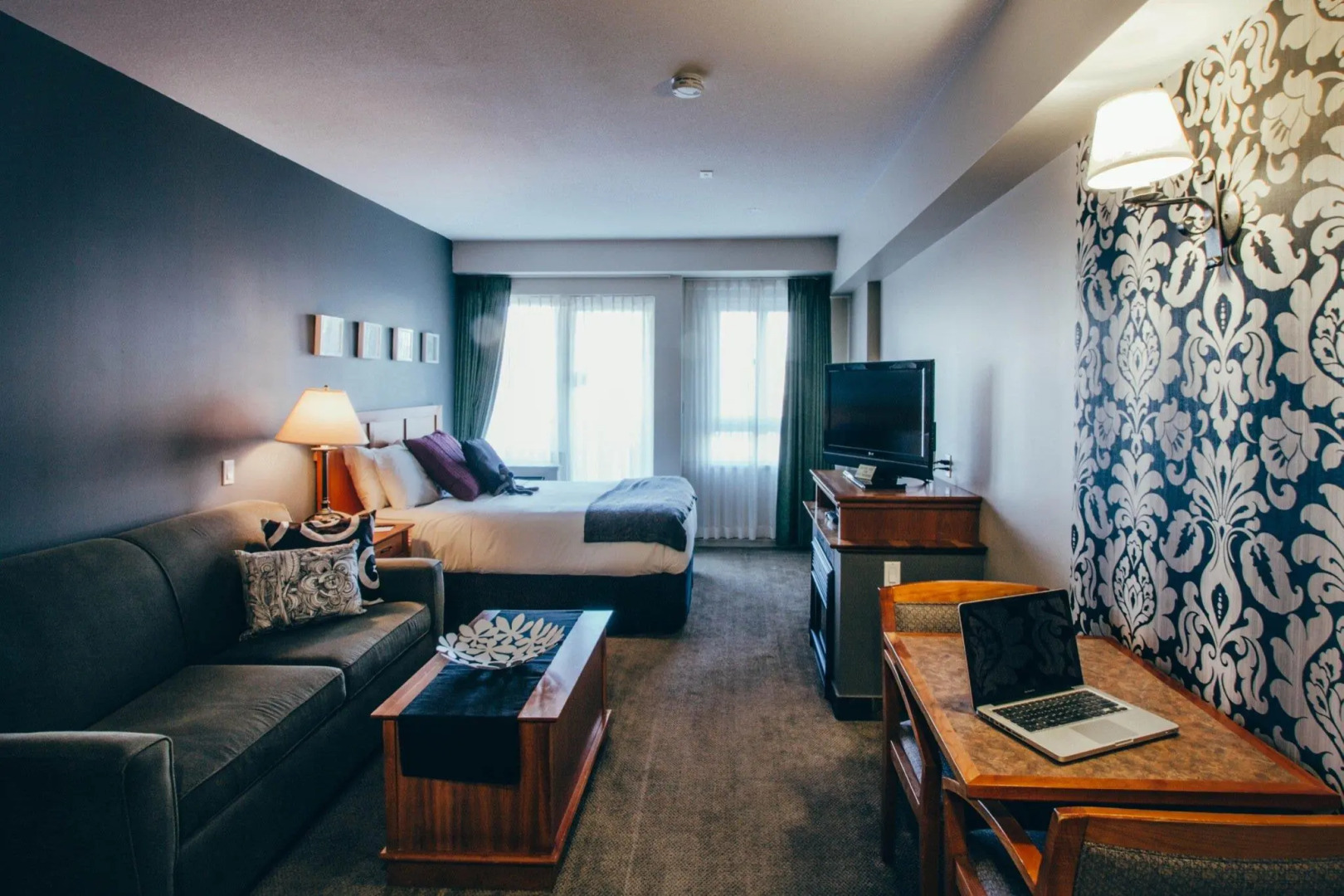 Summit Lodge Boutique Hotel