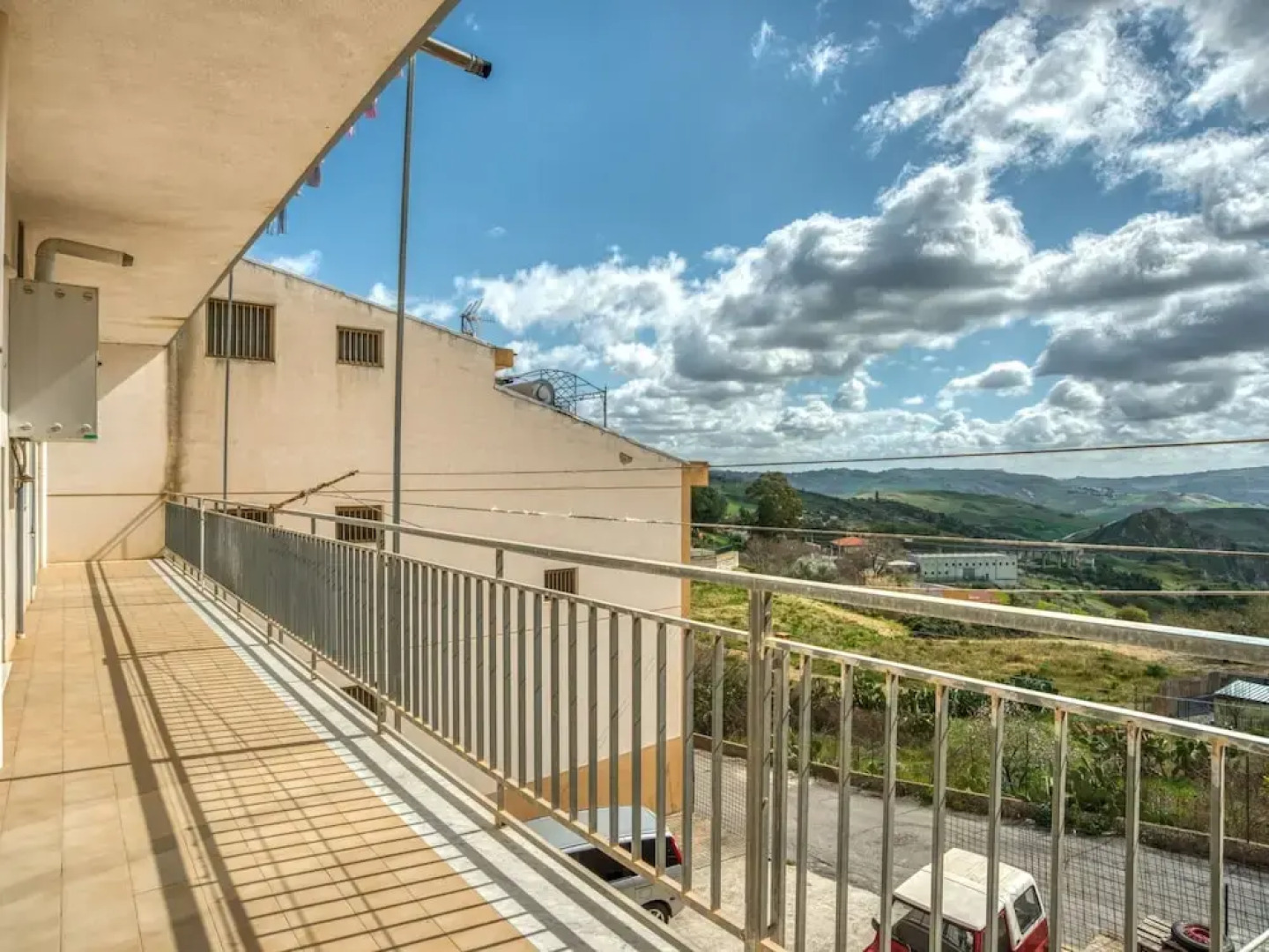 Posh Home in Santa Caterina Villarmosa near Nature Reserve